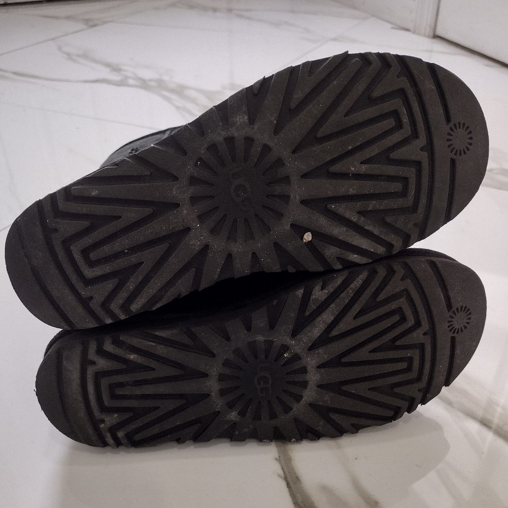 Ugg Ugg Ugg - image 5